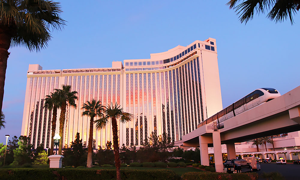 Westgate_Las_Vegas_Resort_and_Casino_Exterior_01